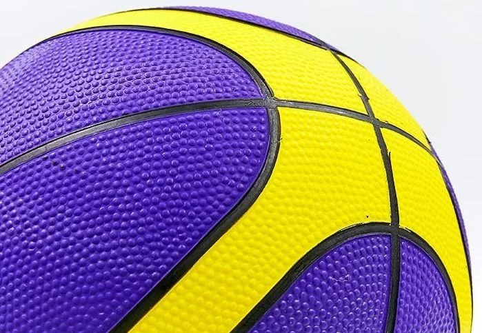 Реальное фото Мяч баскетбольный Molten BGR7-VY размер №7 фиол-жел-черный от магазина СпортЕВ
