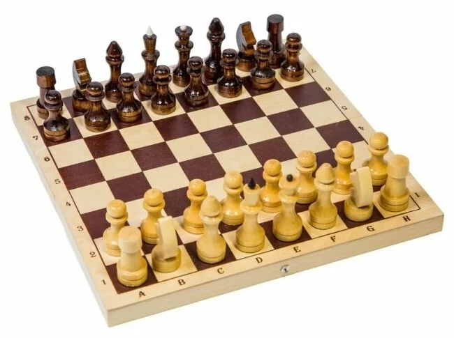 Реальное фото Шахматы обиходные (d26) в деревянной доске 29*14,5*4,6 см Ш-1 от магазина СпортЕВ