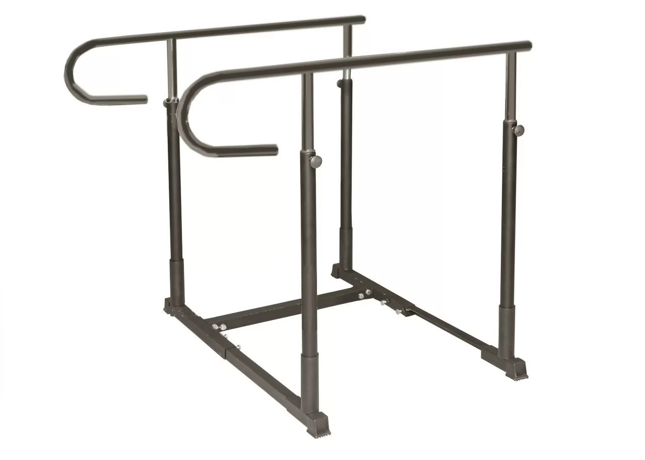 Беговая дорожка AMF 8212 + поручни D1 Реальное фото Беговая дорожка AMF 8212 + поручни D1 от магазина Спортев