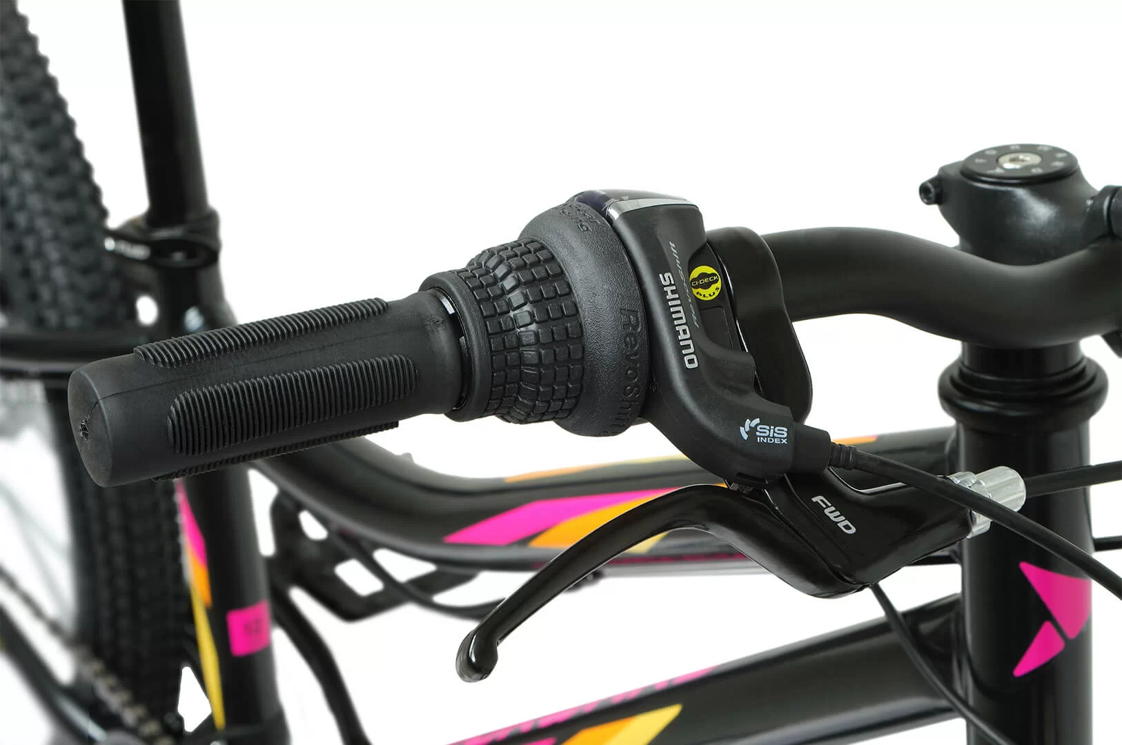 Реальное фото Велосипед Forward Iris 24 2.0 D (6ск) (2022) черный/розовый от магазина СпортЕВ