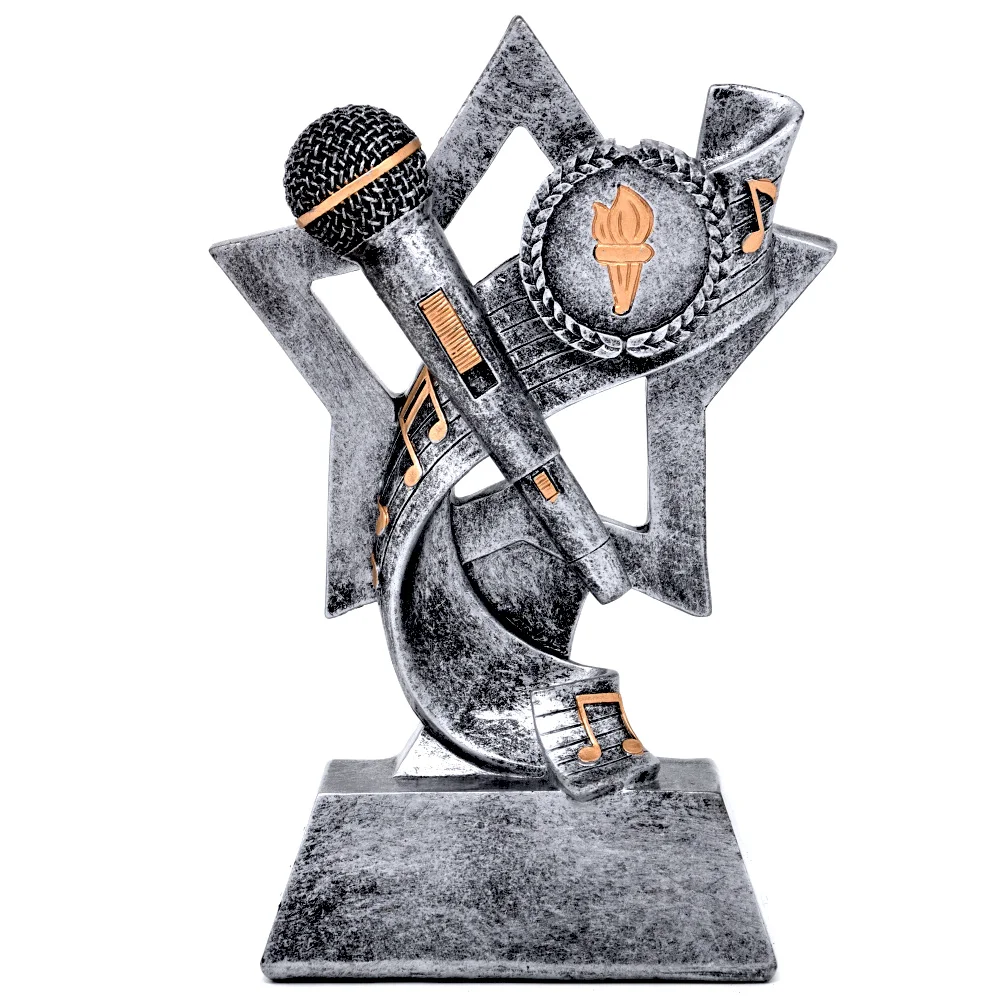 Реальное фото Фигура XCE33565Y микрофон (H-15,5 см) от магазина Спортев