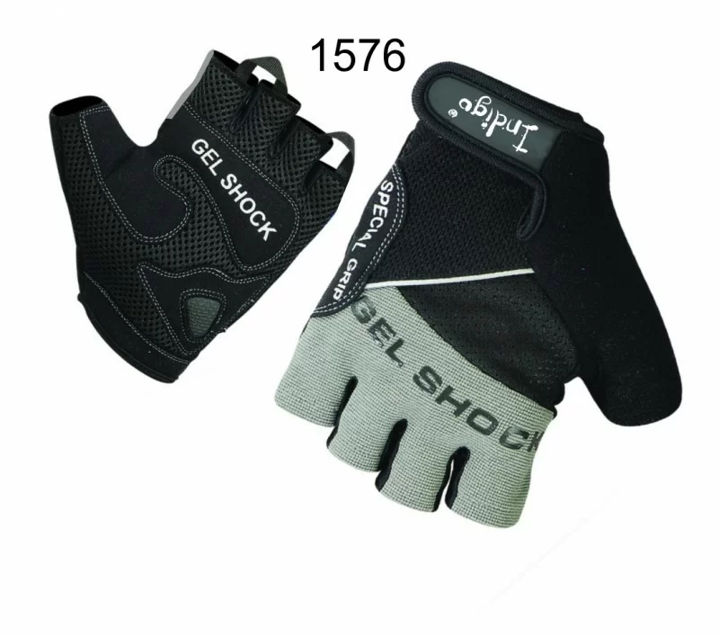 Реальное фото Перчатки Indigo серо-черные SB-16-1576 от магазина СпортЕВ