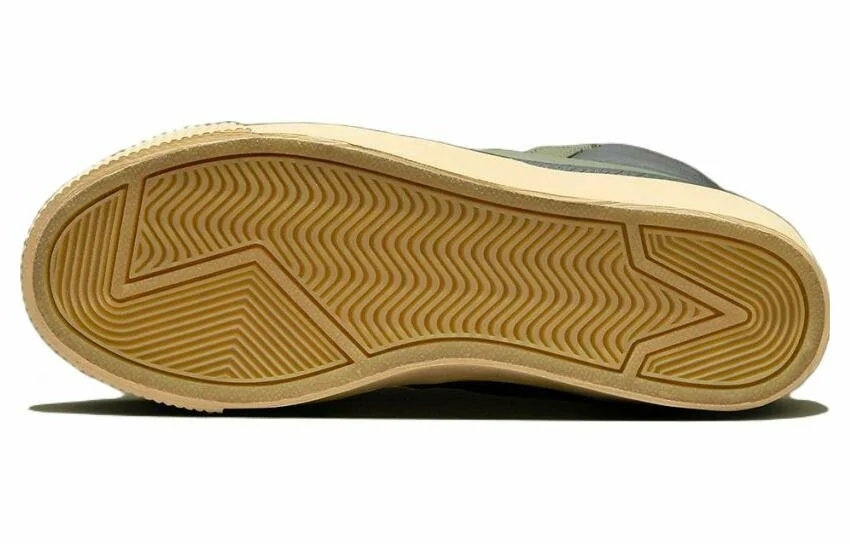 Реальное фото Кроссовки Nike Blazer Mid Victory DR2948-300 от магазина Спортев