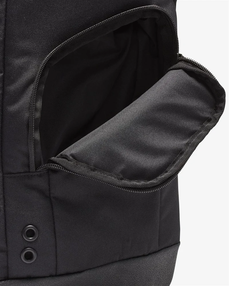 Реальное фото Рюкзак Nike Elite Pro черный/белый от магазина Спортев