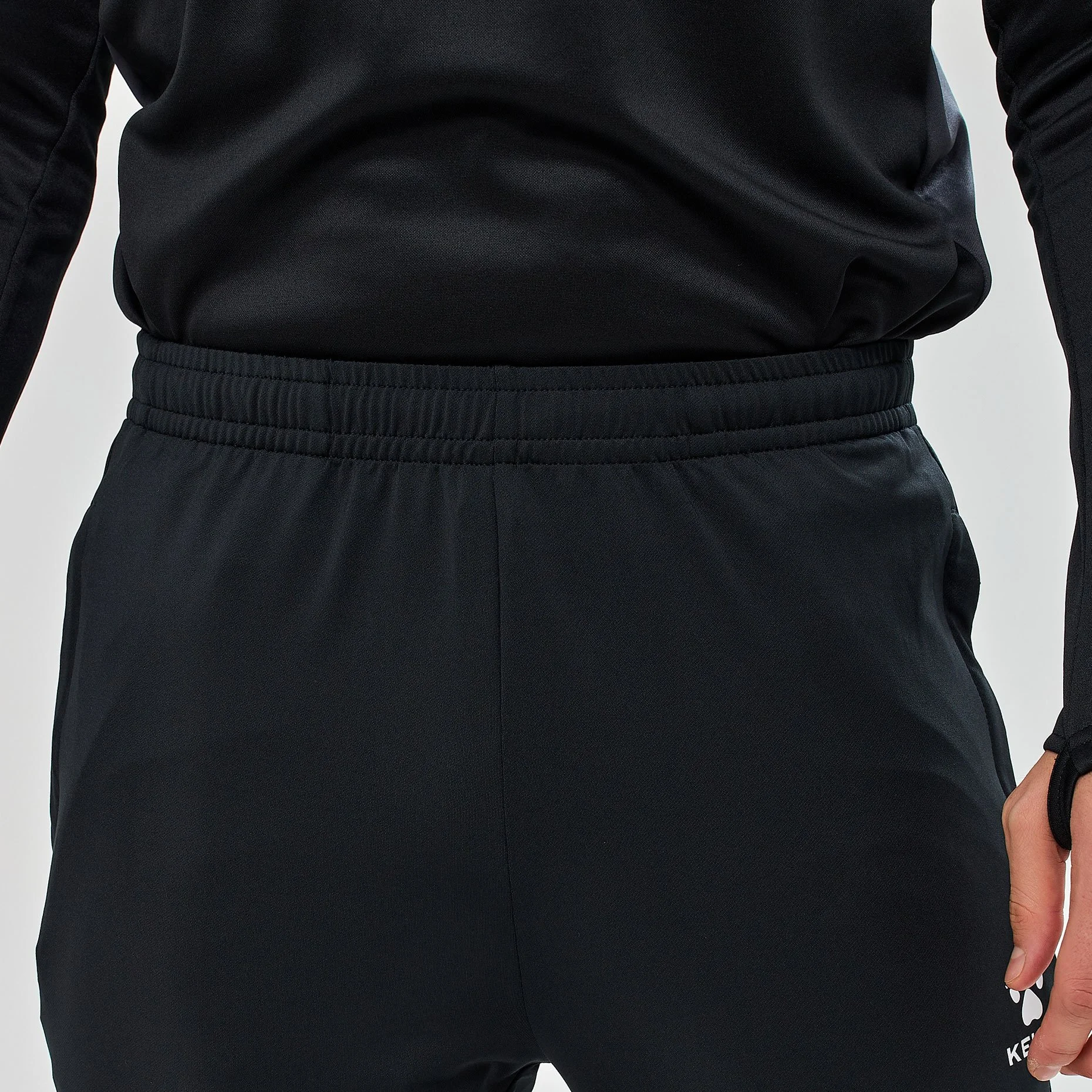 Реальное фото Брюки Kelme RIYGO взрослые  7561CK1161.000 от магазина Спортев