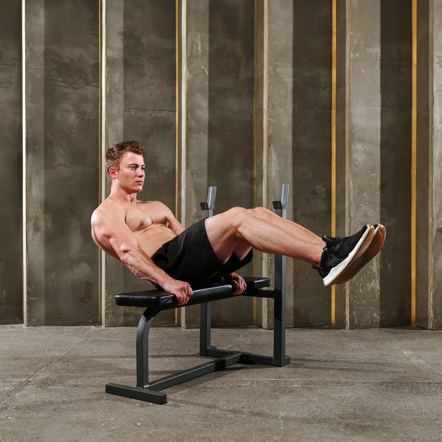 Реальное фото Скамья под штангу DFC Homegym D306 от магазина Спортев