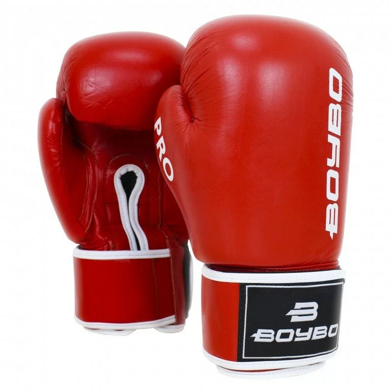 Реальное фото Перчатки боксерские BoyBo Pro красные от магазина СпортЕВ