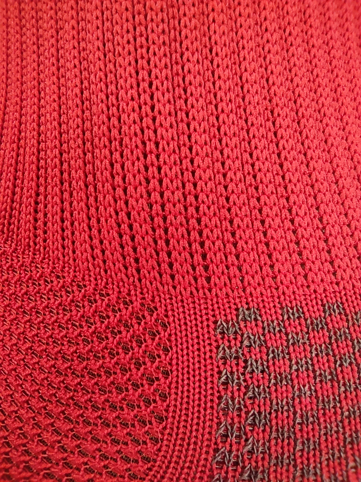 Реальное фото Гетры футбольные Trusov красные 305/4_3 от магазина Спортев