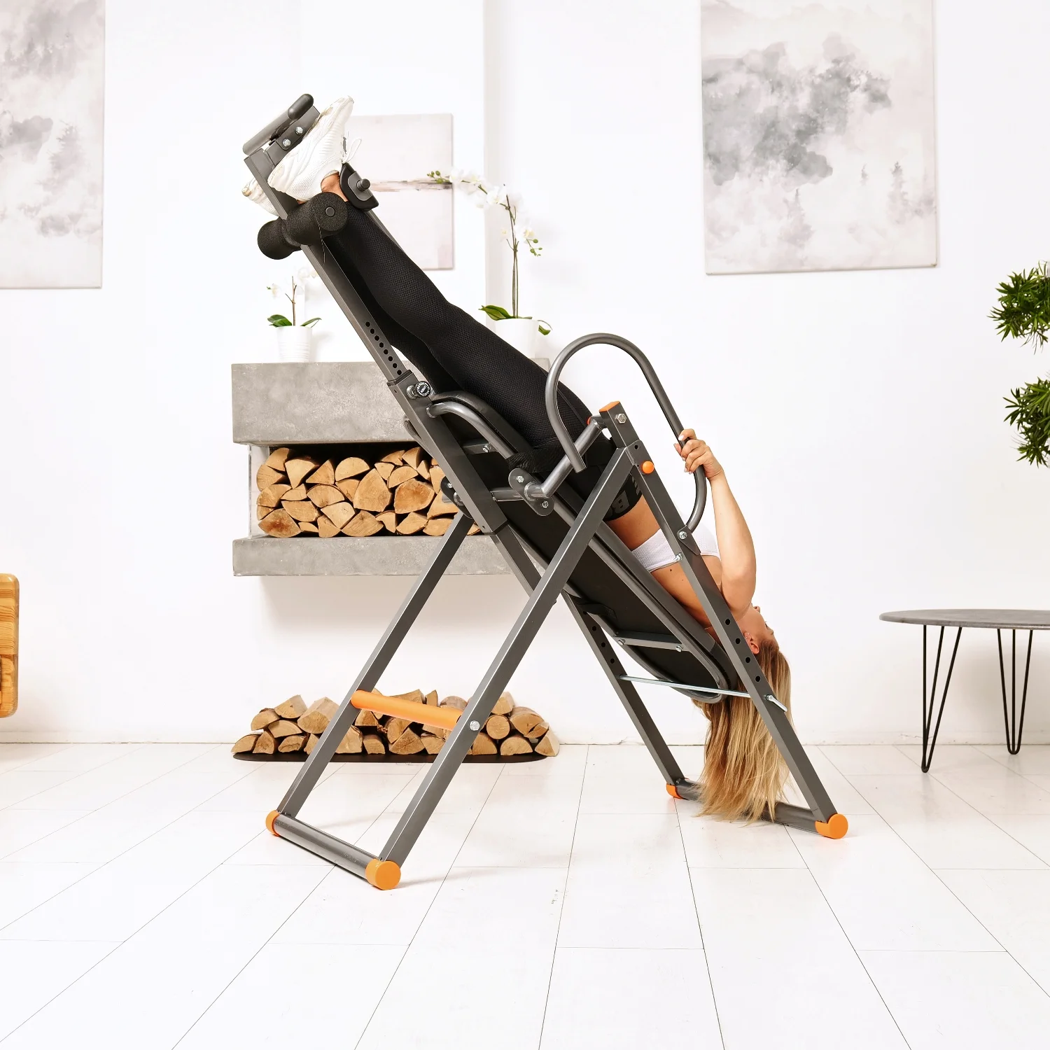 Реальное фото Инверсионный стол DFC IT002 складной от магазина Спортев