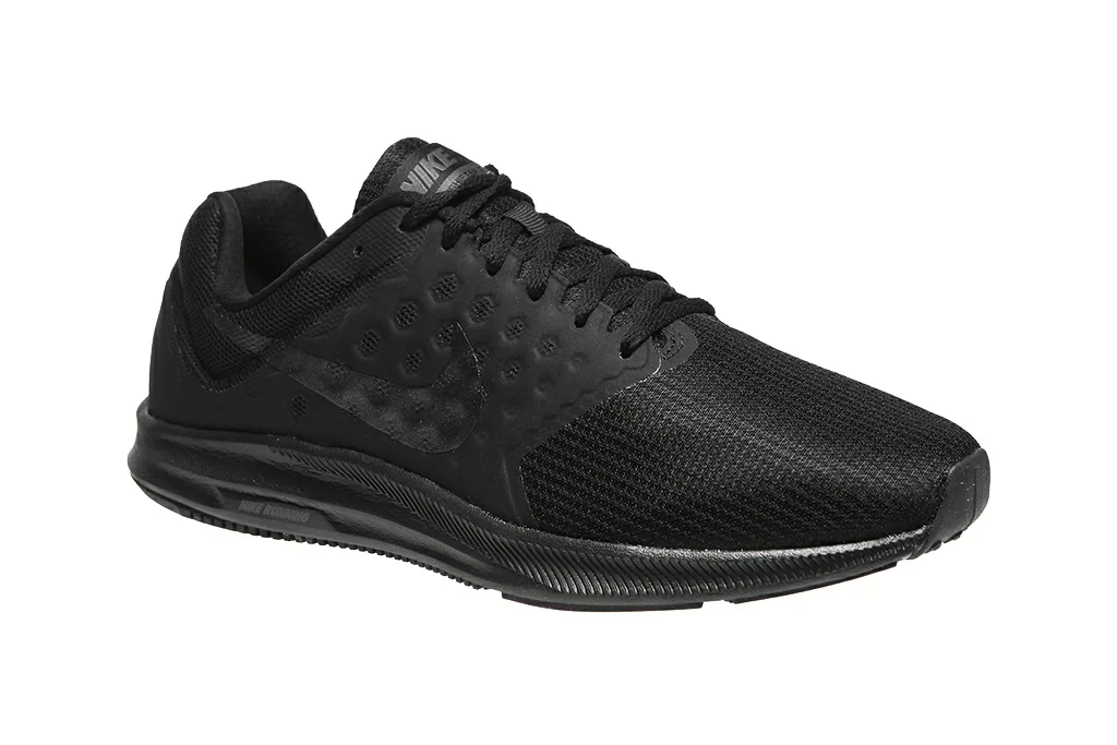 Реальное фото Кроссовки Nike Men's Nike Downshifter 7 852459-001 от магазина Спортев