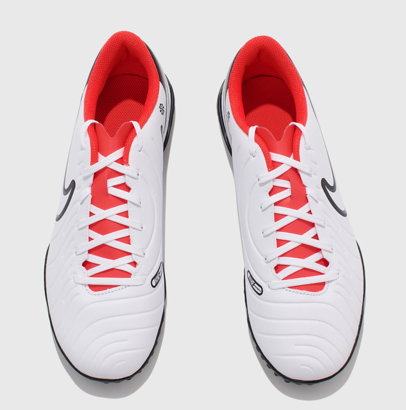 Бутсы Nike Legend 10 Club TF DV4345-100 Реальное фото Бутсы Nike Legend 10 Club TF DV4345-100 от магазина Спортев